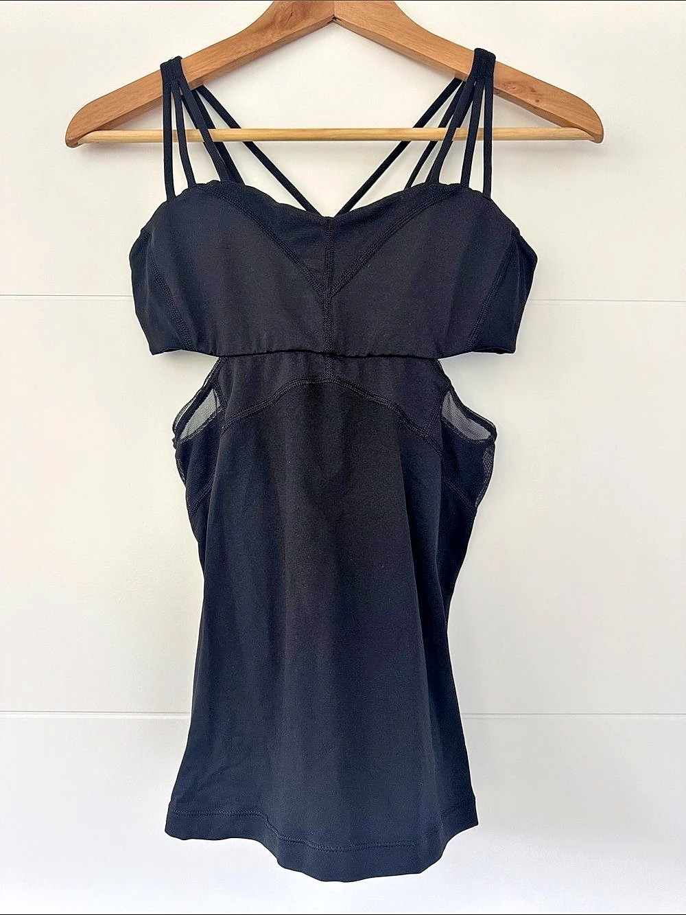 lululemon Exquisite Tank II Black Athletic Tank Top Like New